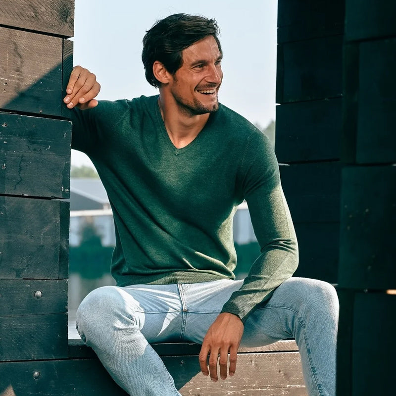 Round Neck en V-Neck Pullover: Stijlvolle Warmte voor de Winter