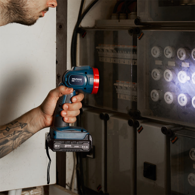 Accu Zaklamp 20V – Krachtige en Betrouwbare Verlichting