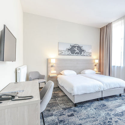 Leeuwarden Hoteldeal – Fletcher Hotel-Paleis Stadhouderlijk Hof | Nachtje Weg voor 2 Personen in Friesland